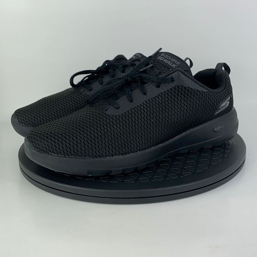 Skechers Go Walk Joy Paradise Black Athletic Shoes 15601W Women's Size 9 Wide